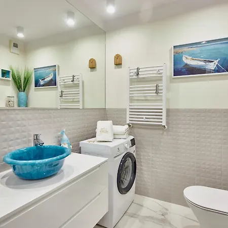 Golden Hour Apartments- Plac Slowianski 25 سفينويتشي